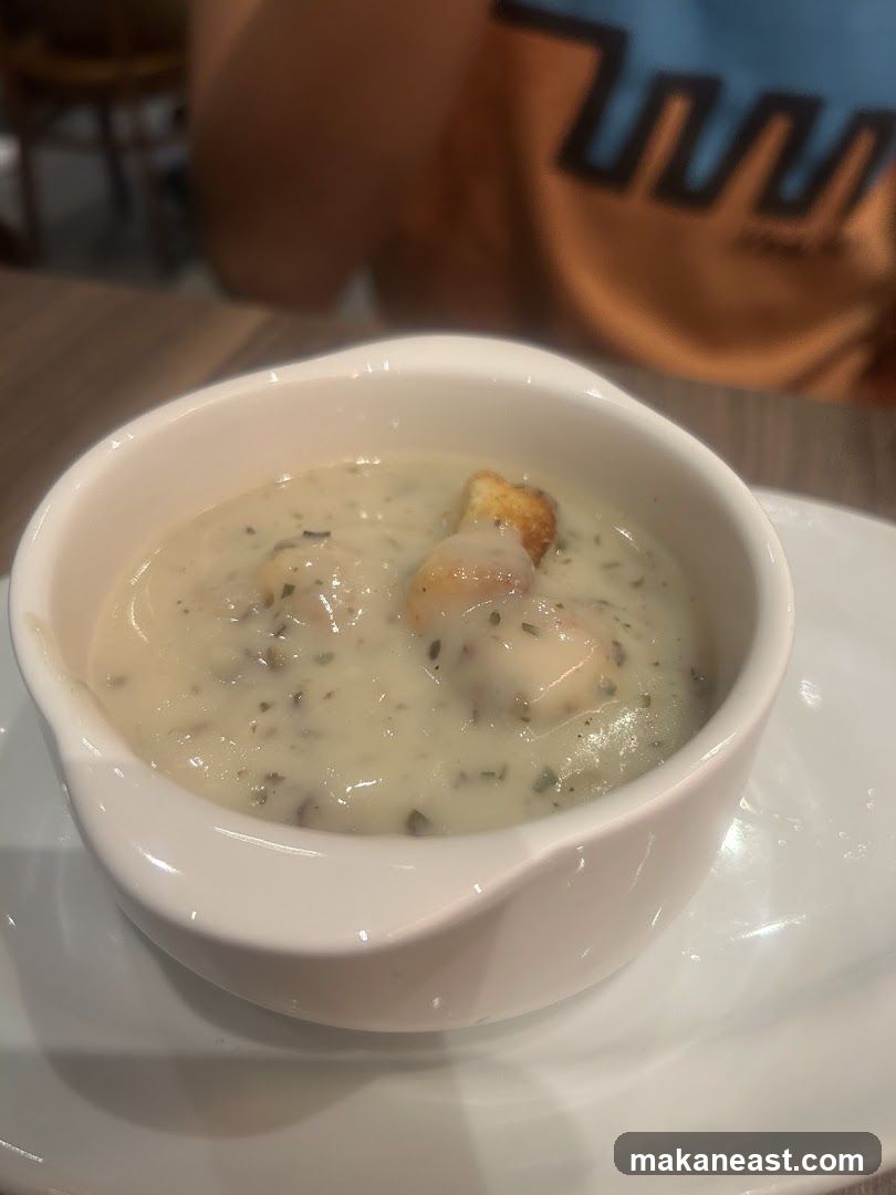 Creamy Soup with Croutons