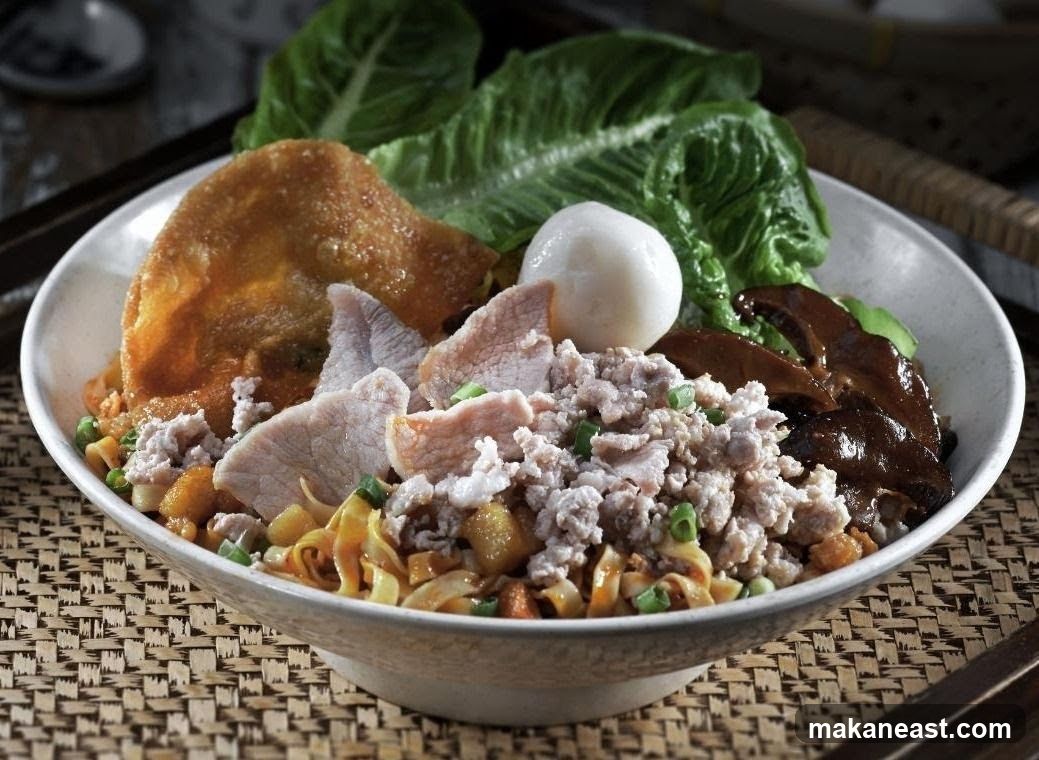 Noodle Dish with Pork and Egg