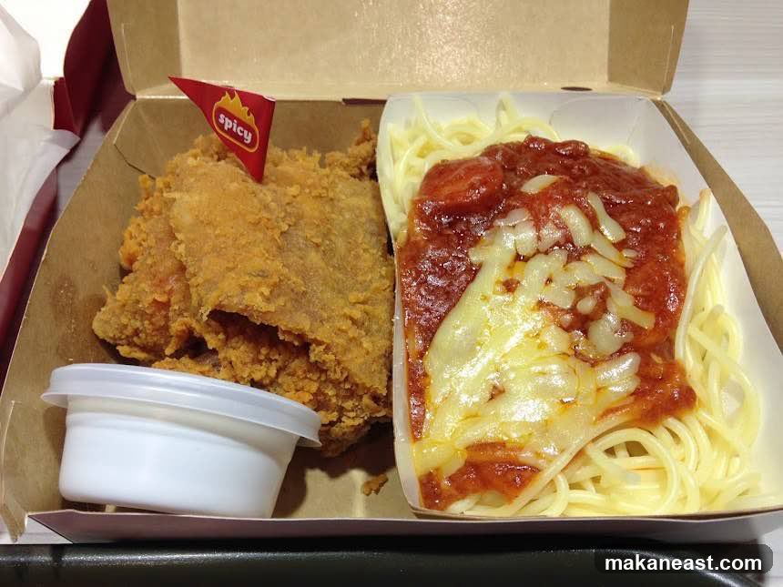 Fried Chicken and Spaghetti Meal