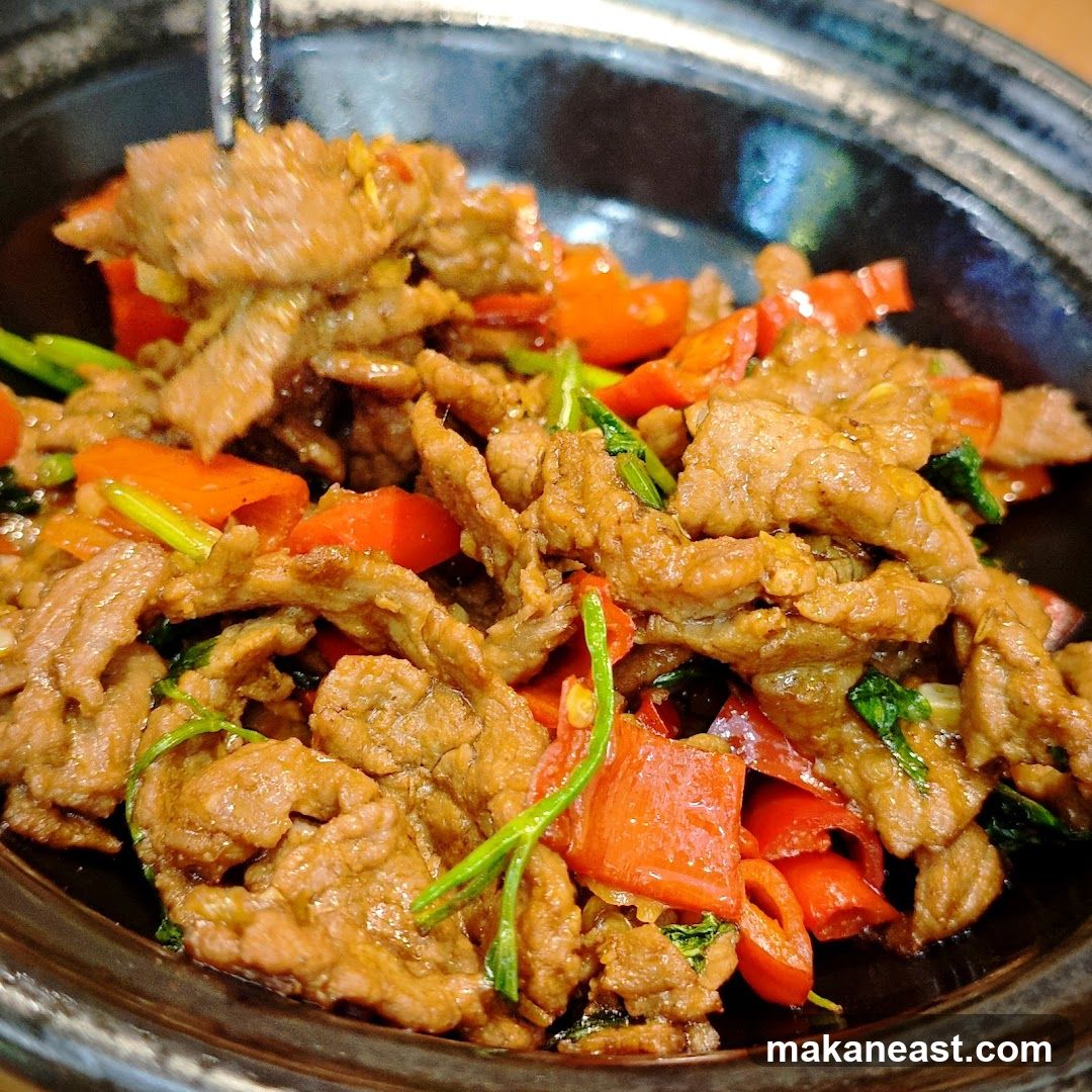 Stir-fried Beef with Peppers