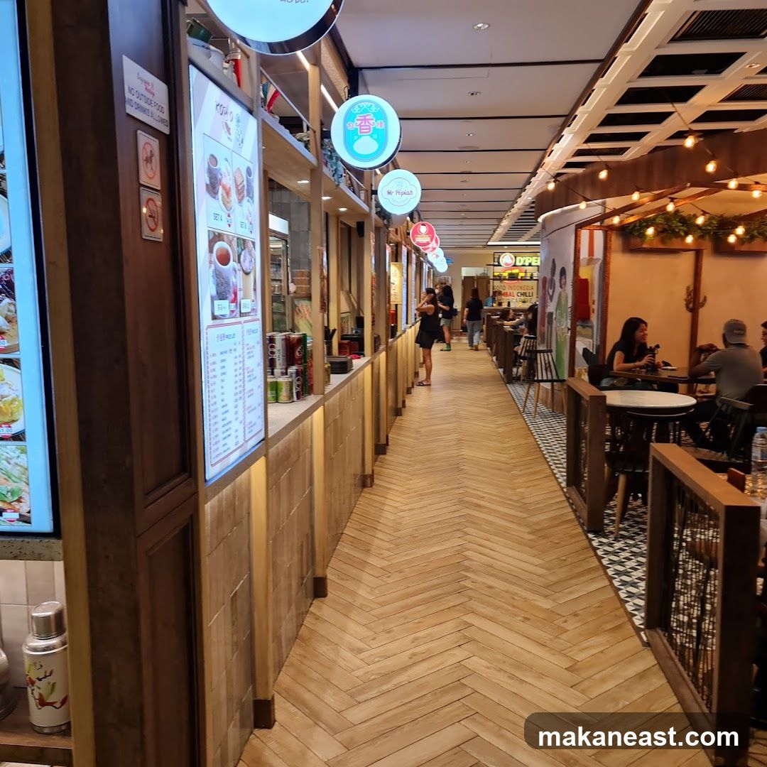 Food court walkway