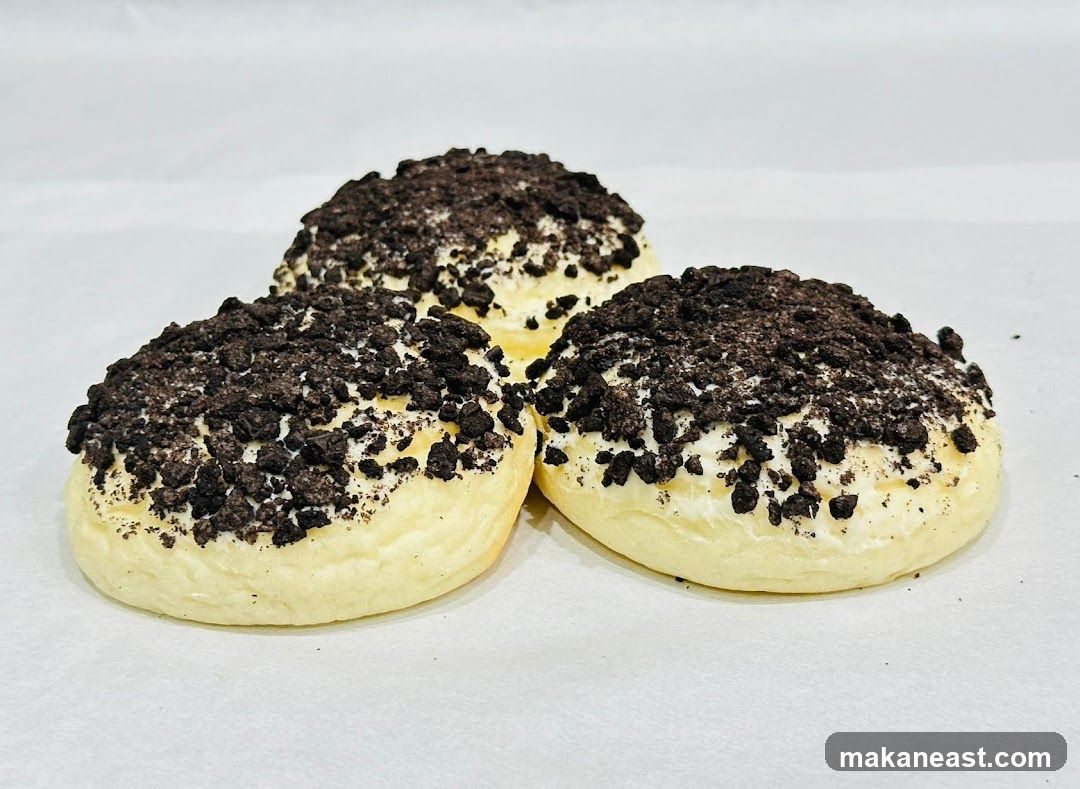 Oreo-topped pastries