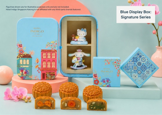 Blue Signature Series Baba Chews mooncake box for Mid-Autumn 2026 Katong
